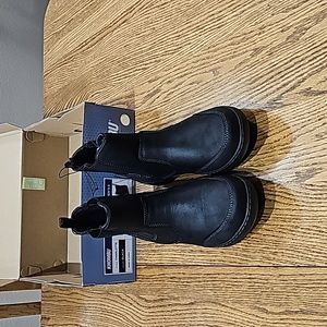 Khombu Charlotte Boots